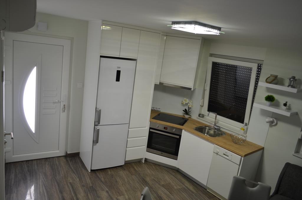 Apartment Ana Arbanasi ザダル エクステリア 写真