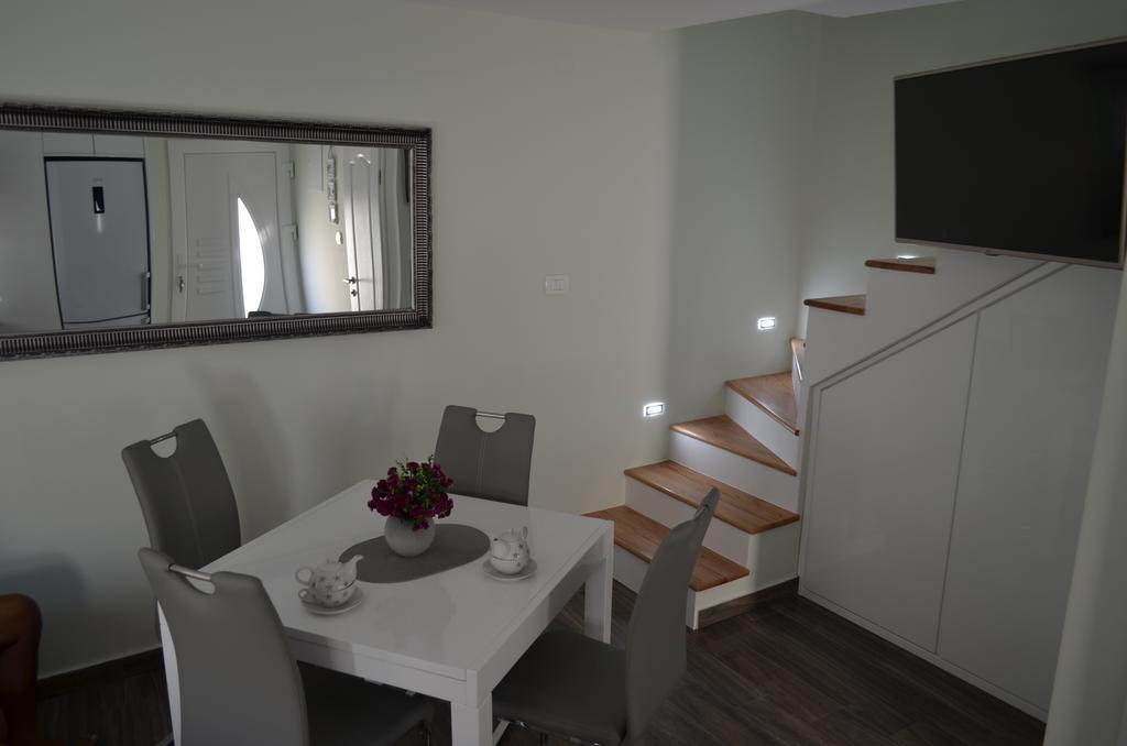 Apartment Ana Arbanasi ザダル エクステリア 写真