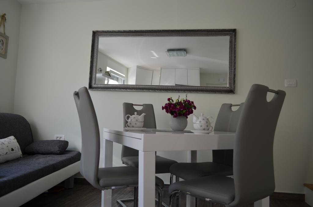 Apartment Ana Arbanasi ザダル エクステリア 写真